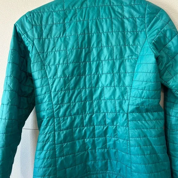 Patagonia is nano puff size smalll. Good used condition. Fun blue color. - Picture 3 of 4